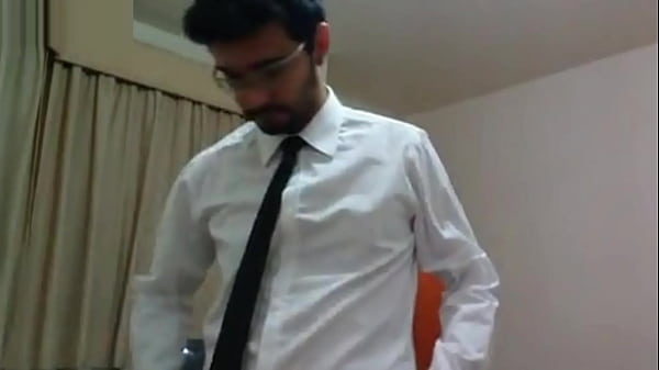 MARCOS GOIANO - FETISH WITH MALE IN A TIE